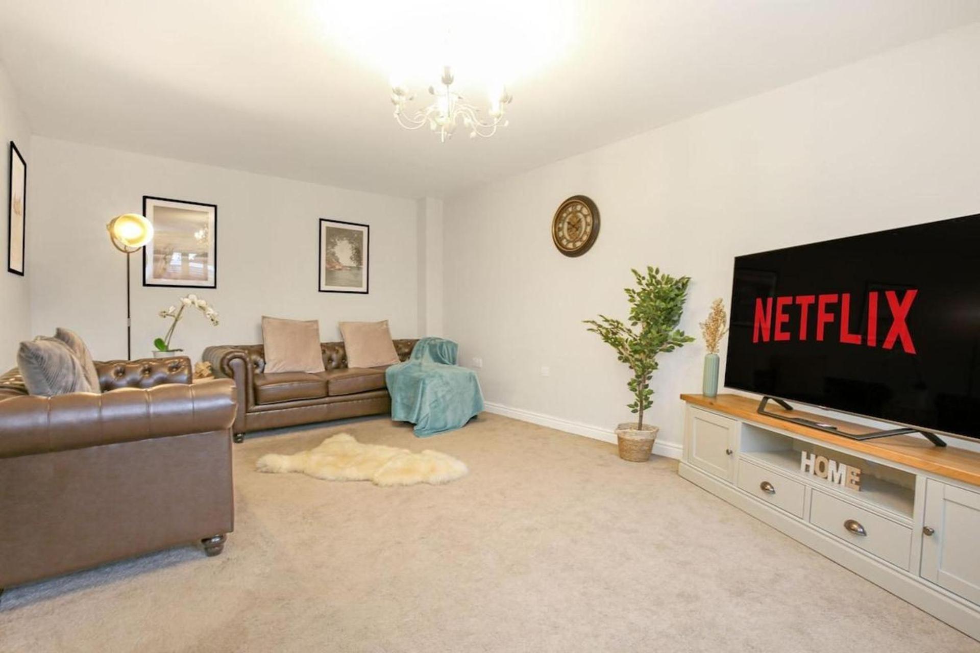 Detached 4 Bed-Ultrafast Wifi Garden Free Parking Villa Milton Keynes Ngoại thất bức ảnh